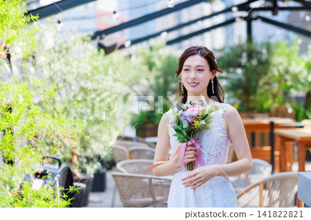 新娘手捧花束 - 婚禮照片 新娘手捧花束 - 婚禮照片 141822821