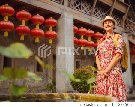 Tourist Woman Walking Lhong 1919 Chinatown Bangkok Thailand Tourist Woman Walking Lhong 1919 Chinatown Bangkok Thailand 141824506