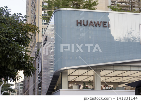 Huawei flagship in Shenzhen, Futian district. one of biggest mobile phone brand in china Huawei flagship in Shenzhen, Futian district. one of biggest mobile phone brand in china 141831144