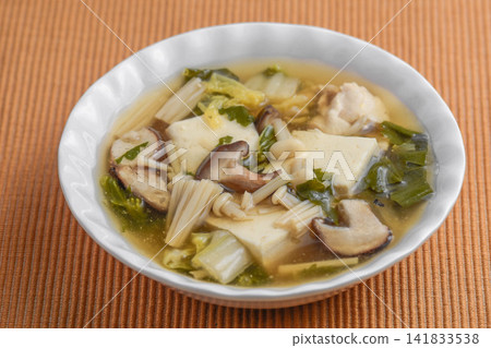 Tofu and vegetable soup 141833538