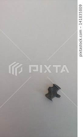 臼齒充填物。鈀合金。 臼齒充填物。鈀合金。 141835809