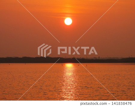 Sunrise over Lake Mannar Sunrise over Lake Mannar 141838476