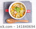 很多蔬菜清湯 141840694