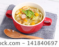 很多蔬菜清湯 141840697