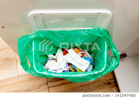 Kitchen Hanging Drawer garbage Trash container bag Can On Cabinet Door house Kitchen Hanging Drawer garbage Trash container bag Can On Cabinet Door house 141847480