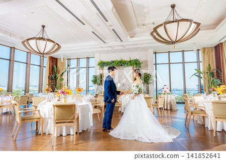 在宴會廳拍攝的婚禮照片 141852641