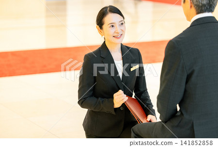 大堂禮賓指導 大堂禮賓指導 141852858