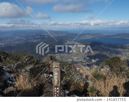 一月初的開門山(鹿兒島縣指宿市) 一月初的開門山(鹿兒島縣指宿市) 141857755