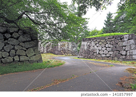 Yamagata Castle Ruins (Kajo Park): Site of the Unknown Gate of the Second Bailey (Yamagata City, Yamagata Prefecture) Yamagata Castle Ruins (Kajo Park): Site of the Unknown Gate of the Second Bailey (Yamagata City, Yamagata Prefecture) 141857997