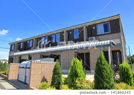 Image of an apartment/condominium Image of an apartment/condominium 141860245