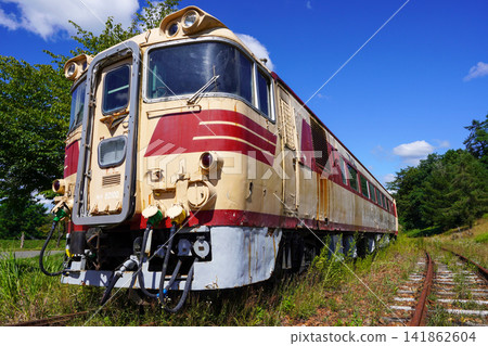 A KiHa 82 series diesel railcar at Crawford Park (Summer 2026) A KiHa 82 series diesel railcar at Crawford Park (Summer 2026) 141862604