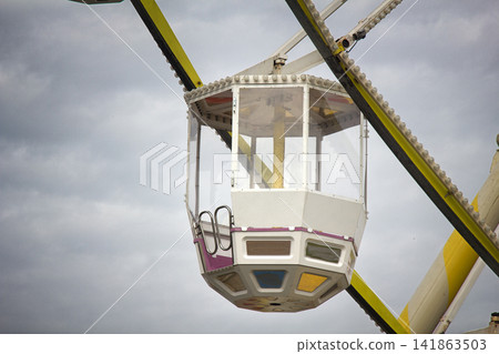 Ferris wheel, big wheel metal construction Ferris wheel, big wheel metal construction 141863503