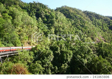 澳洲凱恩斯的庫蘭達觀光鐵路1號線 澳洲凱恩斯的庫蘭達觀光鐵路1號線 141863806