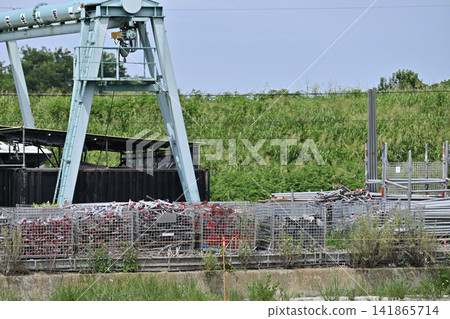 Scaffolding, material storage area, scenery Scaffolding, material storage area, scenery 141865714