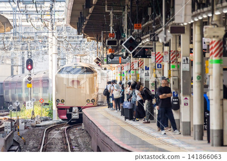 【東海道線】從東京車站出發的非營利列車 【東海道線】從東京車站出發的非營利列車 141866063