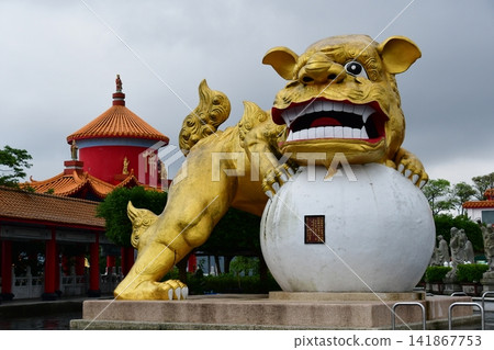 Taiwan, Keelung, Chiang Kai-shek Park, Dafo Zen Temple, guardian lion-dogs Taiwan, Keelung, Chiang Kai-shek Park, Dafo Zen Temple, guardian lion-dogs 141867753