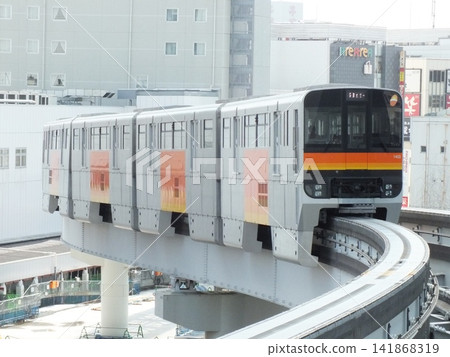 Tama Urban Monorail 1000 series (photographed at Tachikawa-Kita Station) Tama Urban Monorail 1000 series (photographed at Tachikawa-Kita Station) 141868319