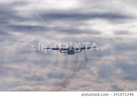下降的C-130H大力士 ④ 下降的C-130H大力士 ④ 141872246