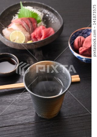 Shochu hot water split Shochu hot water split 141873575