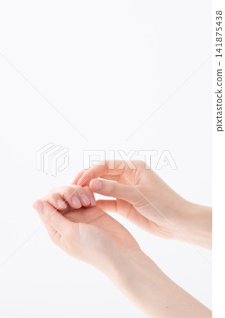 Women's Hands Beauty Women's Hands Beauty 141875438