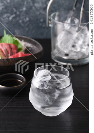 澆水蒸餾酒 澆水蒸餾酒 141875506
