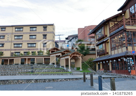A traditional hot spring resort tourist attraction (Kusatsu Onsen, Kusatsu Town, Agatsuma District, Gunma Prefecture) A traditional hot spring resort tourist attraction (Kusatsu Onsen, Kusatsu Town, Agatsuma District, Gunma Prefecture) 141878265