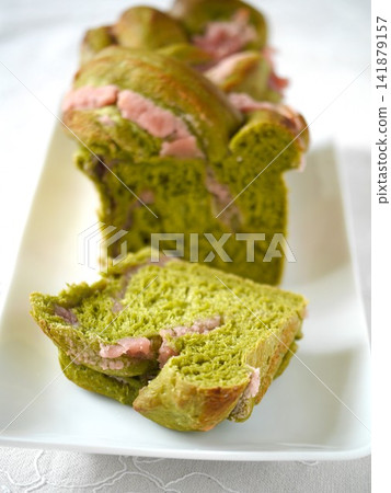 Matcha & Cherry Blossom Bean Paste Bread Matcha & Cherry Blossom Bean Paste Bread 141879157