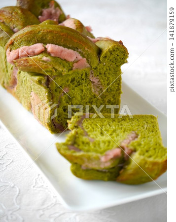 Matcha & Cherry Blossom Bean Paste Bread Matcha & Cherry Blossom Bean Paste Bread 141879159