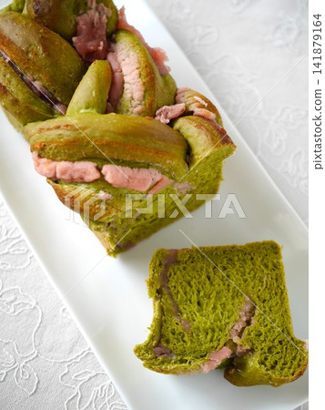 Matcha & Cherry Blossom Bean Paste Bread Matcha & Cherry Blossom Bean Paste Bread 141879164