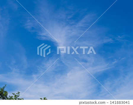 Refreshing blue sky and white clouds Refreshing blue sky and white clouds 141883041