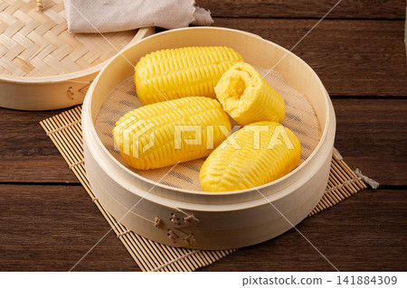 creative corn cob shaped cornmeal steamed buns for breakfast creative corn cob shaped cornmeal steamed buns for breakfast 141884309