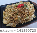Tasty yakisoba 141890723