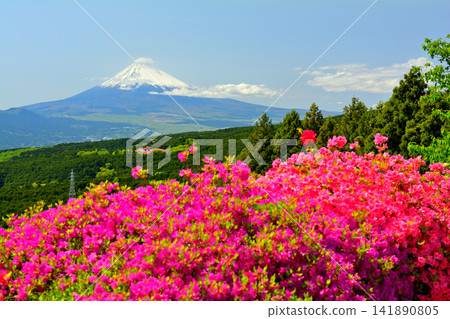 Yamanaka Castle, one of Japan's 100 Famous Castles Yamanaka Castle, one of Japan's 100 Famous Castles 141890805