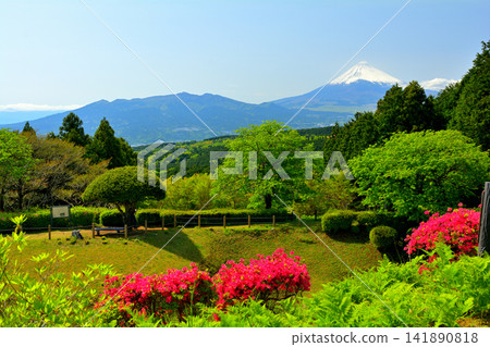 Yamanaka Castle, one of Japan's 100 Famous Castles Yamanaka Castle, one of Japan's 100 Famous Castles 141890818