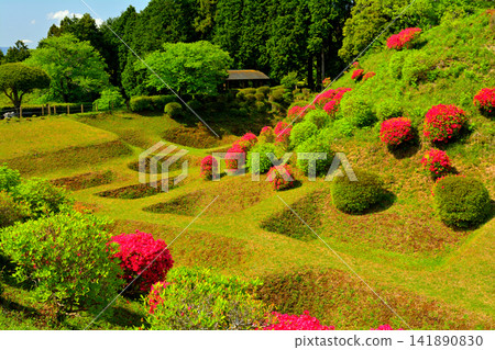Yamanaka Castle, one of Japan's 100 Famous Castles Yamanaka Castle, one of Japan's 100 Famous Castles 141890830