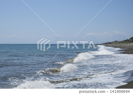 The Pacific Ocean as seen from the coast of Kiragawa Town The Pacific Ocean as seen from the coast of Kiragawa Town 141900694