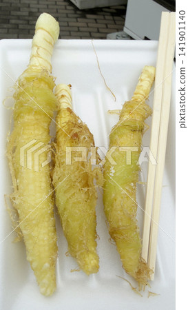 Corn-based B-grade gourmet: Young corn tempura from Okabe, Fukaya. Corn-based B-grade gourmet: Young corn tempura from Okabe, Fukaya. 141901140