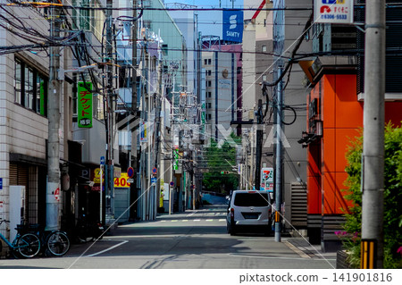 城市仲夏 城市仲夏 141901816