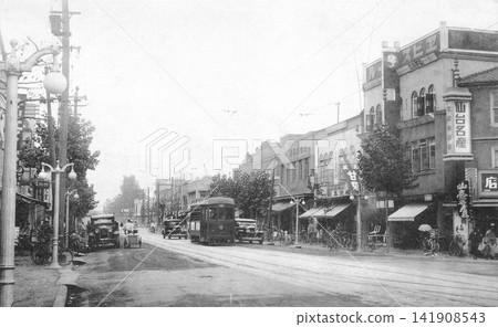老照片，1933-1945年，仙台站前的主要街道。 141908543