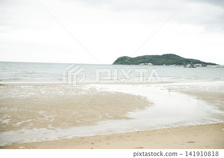 在夏末的海灘 在夏末的海灘 141910818