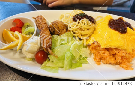 Children's lunch Children's lunch 141913478