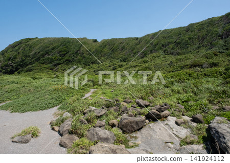 城島海岸的景色,藍天綠草盡收眼底。 城島海岸的景色,藍天綠草盡收眼底。 141924112