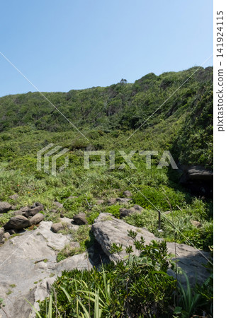 城島海岸的景色,藍天綠草盡收眼底。 城島海岸的景色,藍天綠草盡收眼底。 141924115