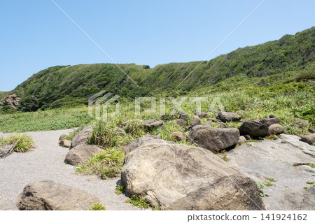 城島海岸的景色,藍天綠草盡收眼底。 城島海岸的景色,藍天綠草盡收眼底。 141924162