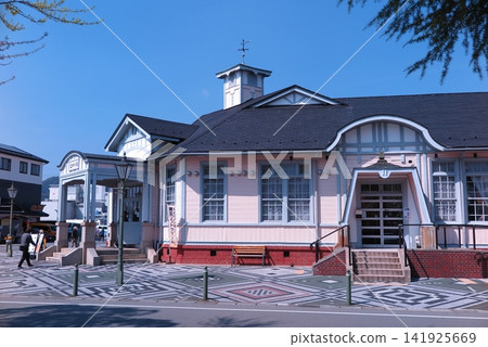 The Taisho Roman Hall in Tamba-Sasayama City, Hyogo Prefecture (the former Sasayama Town Hall, built in 1923, diagonally facing the building) The Taisho Roman Hall in Tamba-Sasayama City, Hyogo Prefecture (the former Sasayama Town Hall, built in 1923, diagonally facing the building) 141925669