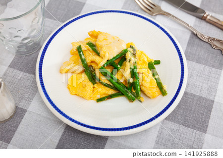 Nutritious breakfast of omelette with chicken breast and asparagus Nutritious breakfast of omelette with chicken breast and asparagus 141925888