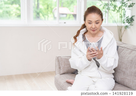 女高管智能手機 141928119