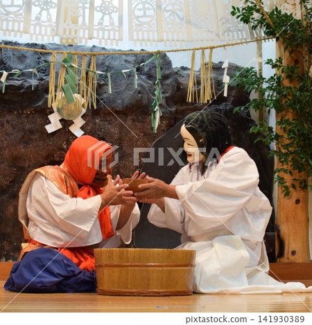 The fantastical dedication stage of Takachiho Kagura The fantastical dedication stage of Takachiho Kagura 141930389