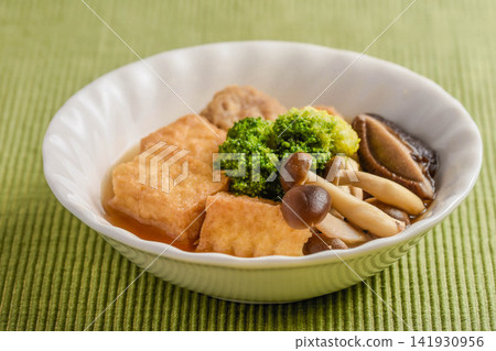 Deep-fried tofu and vegetable stew Deep-fried tofu and vegetable stew 141930956