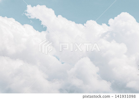 Summer cumulus clouds and blue sky Summer cumulus clouds and blue sky 141931098
